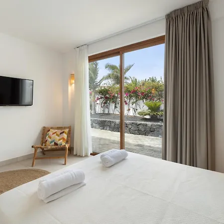 Villa Altos Naira 3a By Escape Playa Blanca