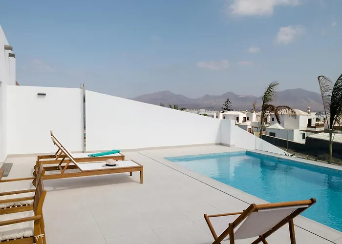 Willa Altos Naira 3a By Escape *