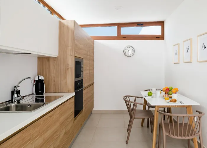 Willa Altos Naira 3a By Escape *